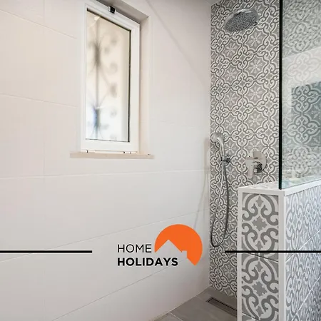 #239 Vivenda V3 Com Piscina By Holidays 别墅